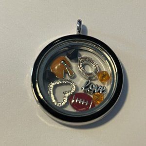 Chicago Bears NFL Memory Locket w/ 22 in Chain NEW